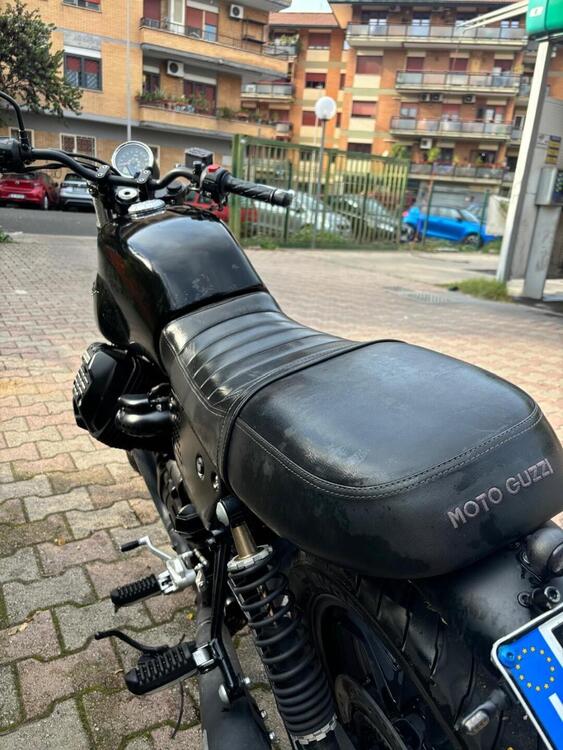 Moto Guzzi V7 III Stone Night Pack (2019 - 20) (4)