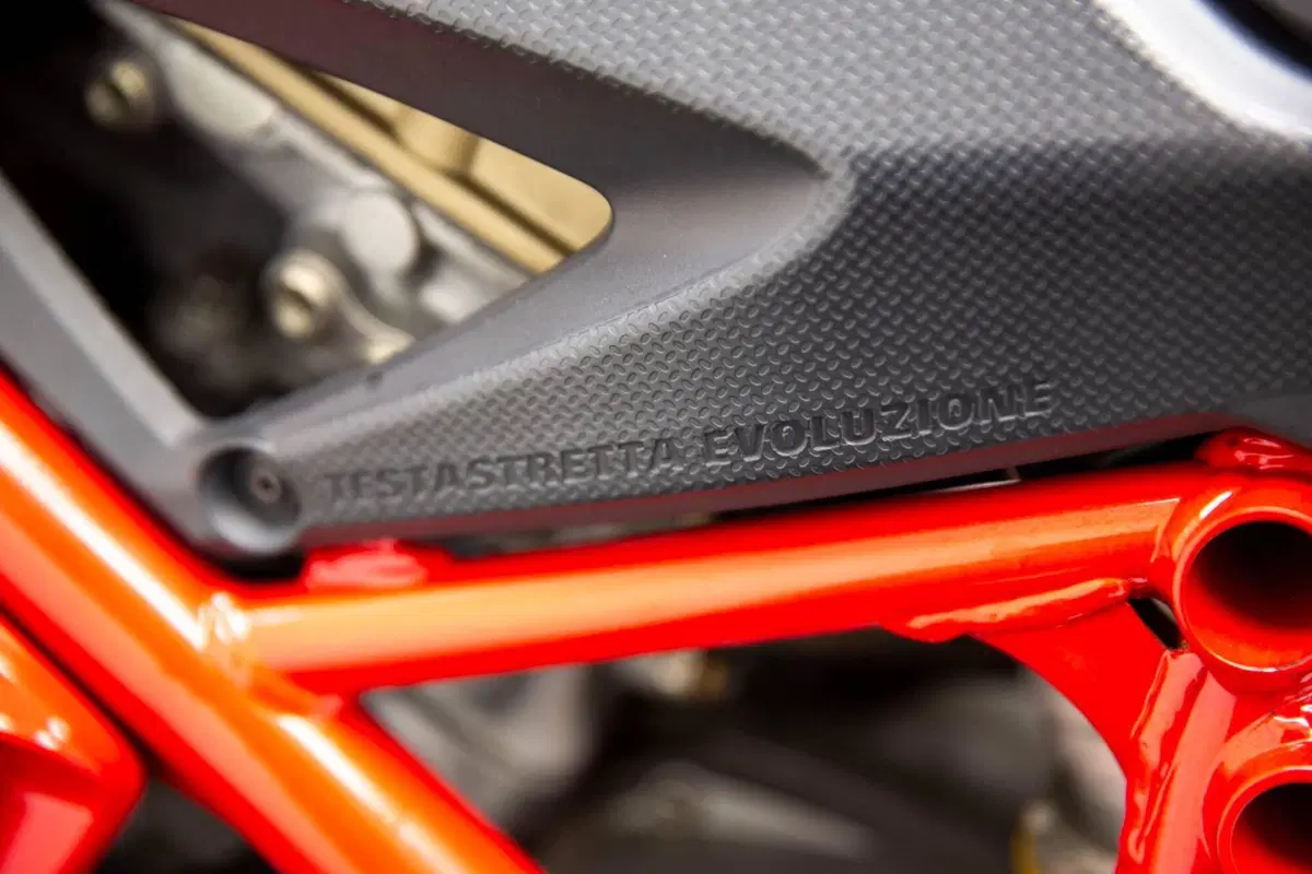Ducati 1098 (2006 - 09) (15)