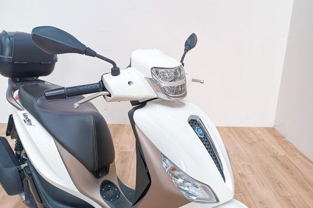 Piaggio Liberty 125 i-get ABS (2016) (5)