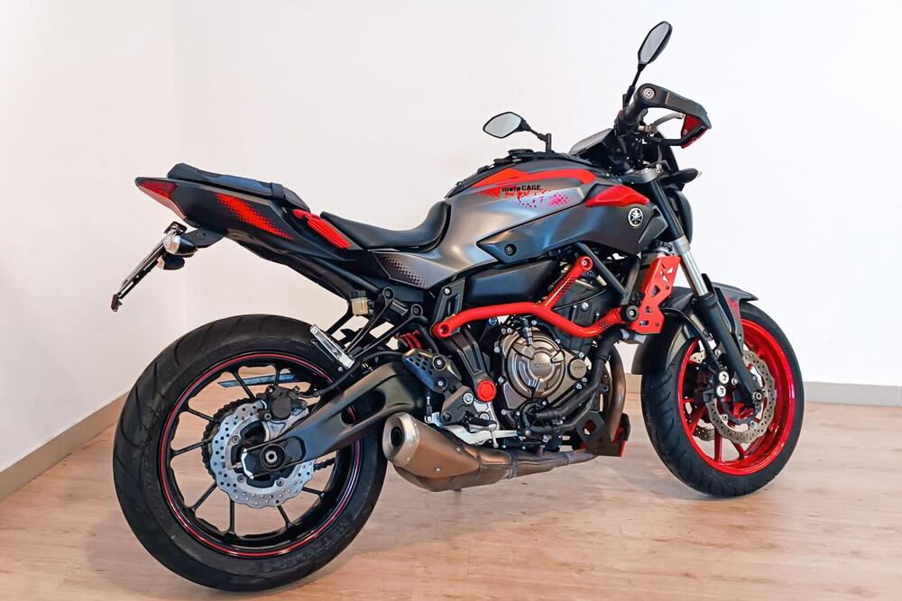 Yamaha MT-07 (2014 - 16) (3)