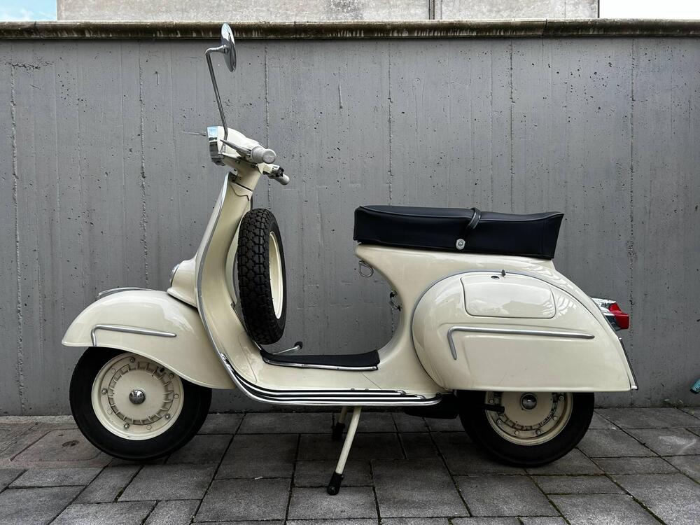 Piaggio VESPA 150 GL VLA1 (2)