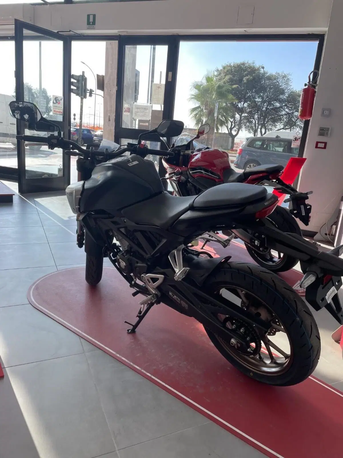 Honda CB 125 R (2021 - 23) (2)
