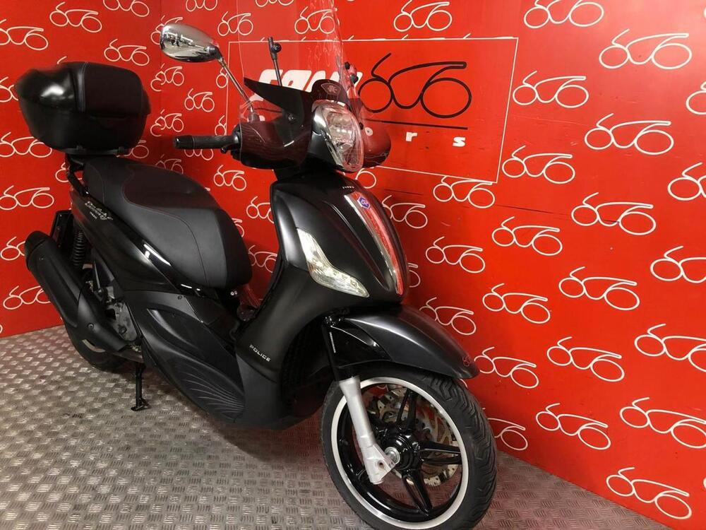 Piaggio Beverly 350 Police ABS-ASR (2018 - 20) (2)