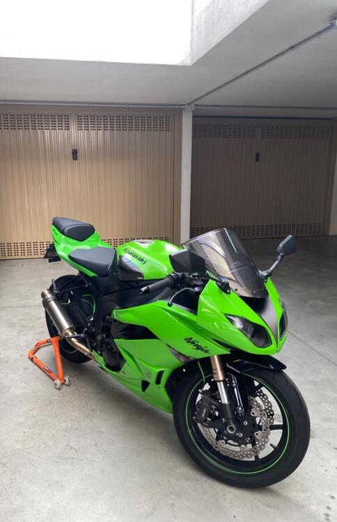 Kawasaki Ninja 600 ZX-6R (2009 - 16) (2)