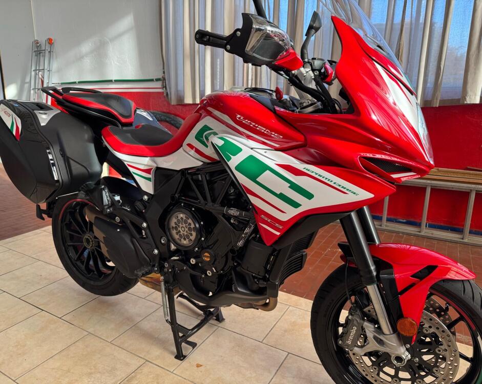 MV Agusta Turismo Veloce 800 RC SCS (2022 - 24) (2)