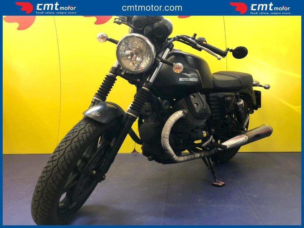 Moto Guzzi V7 II Stone (2015 - 17) (2)