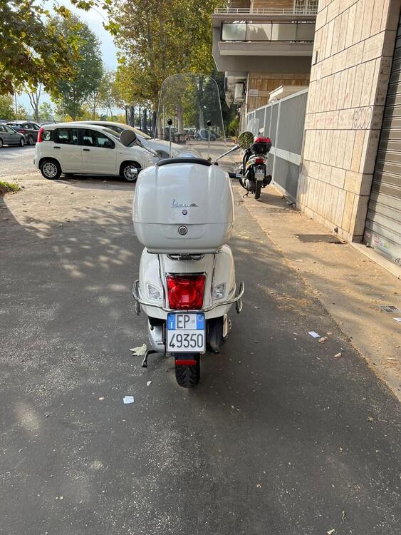 Vespa GTS 300 Super Hpe (2018 - 19) (2)