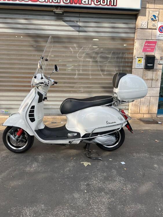 Vespa GTS 300 Super Hpe (2018 - 19) (5)