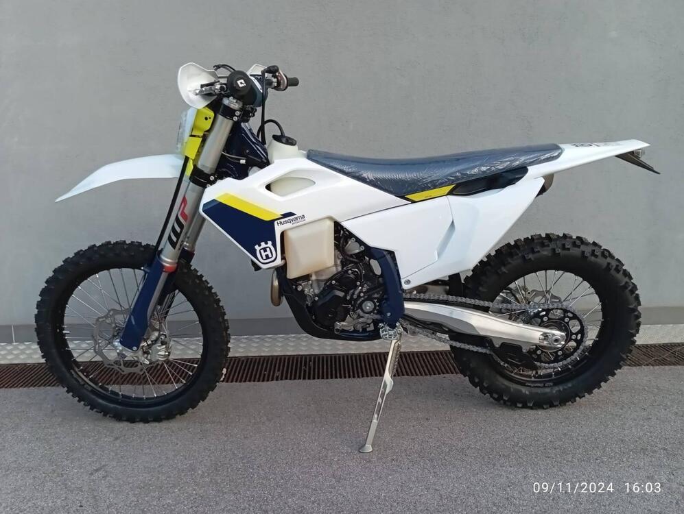 Husqvarna FE 350 (2025) (2)