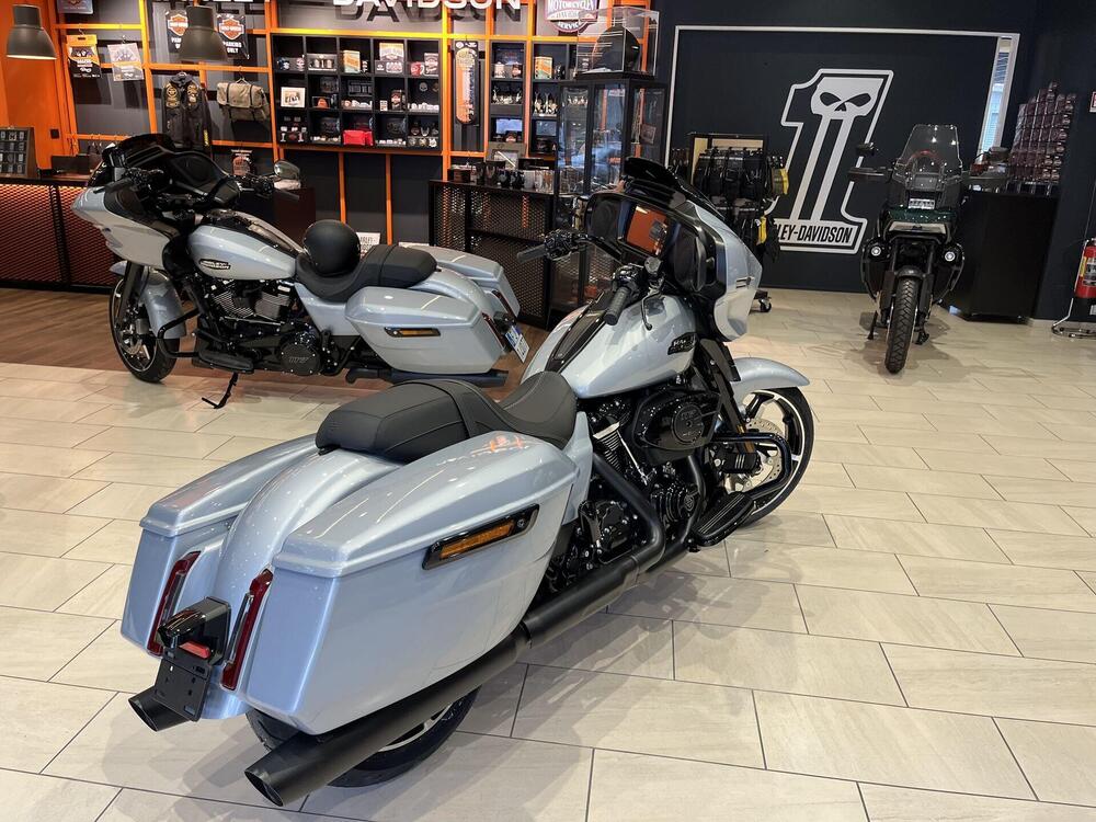 Harley-Davidson Street Glide (2024) (4)