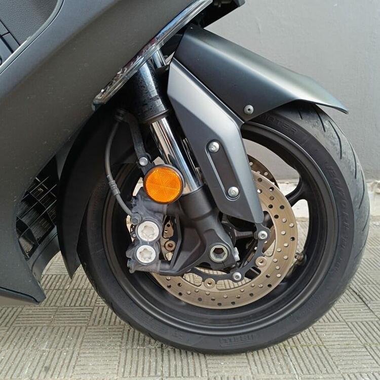 Yamaha T-Max 560 (2020 - 21) (4)