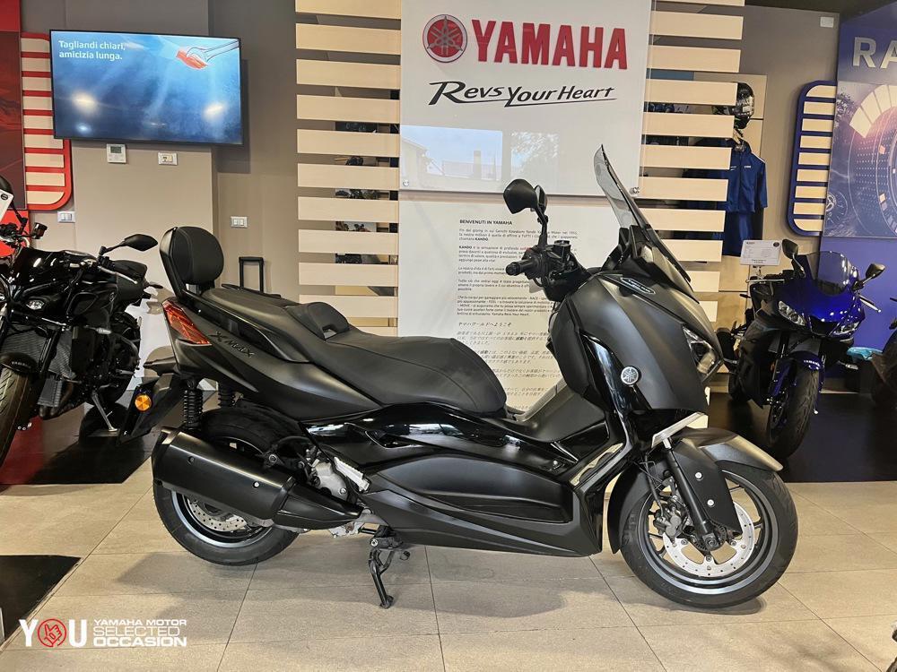 Yamaha X-Max 300 Tech Max (2020) (2)