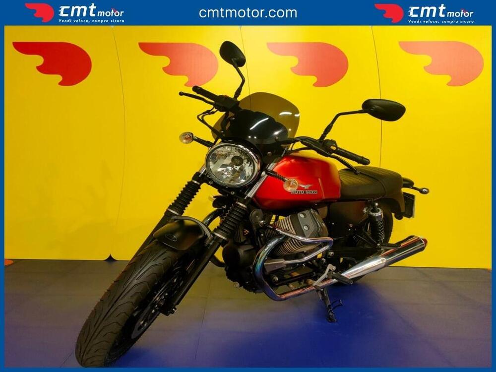 Moto Guzzi V7 II Stone (2015 - 17) (2)