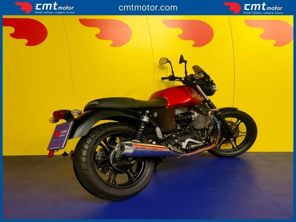 Moto Guzzi V7 II Stone (2015 - 17) (4)