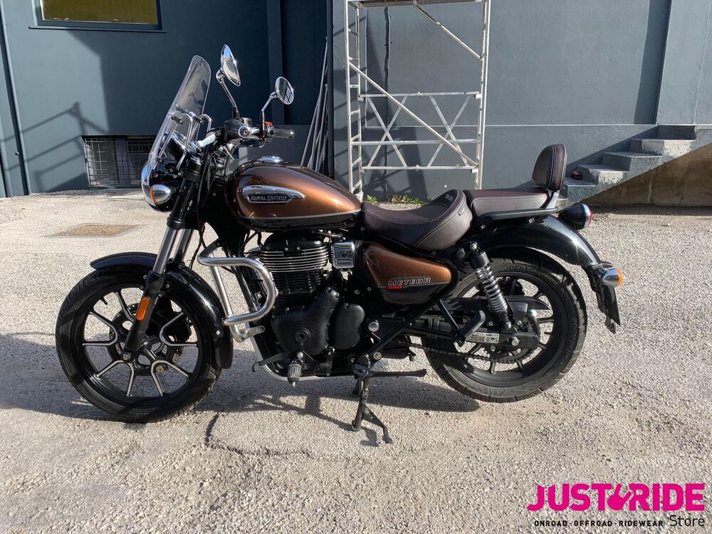 Royal Enfield Meteor 350 Supernova (2021 - 24) (2)