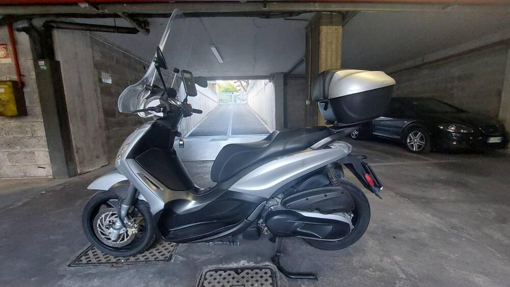 Piaggio Beverly 350 S ABS (2019 - 20) (2)