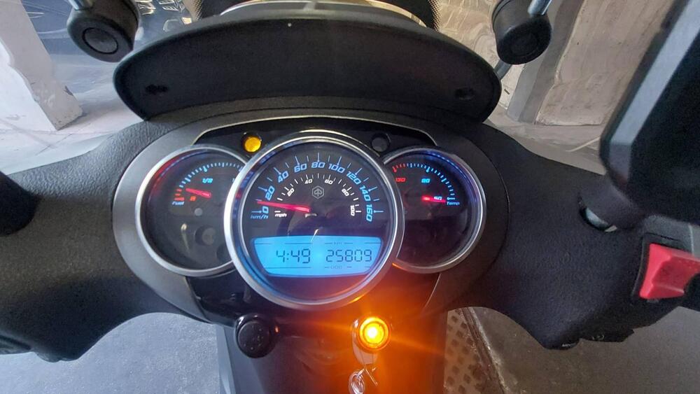 Piaggio Beverly 350 S ABS (2019 - 20) (4)