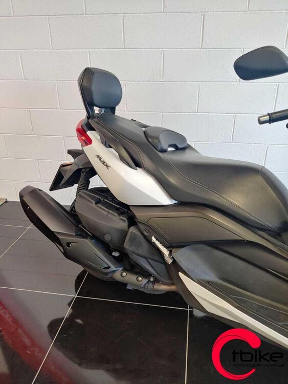 Yamaha X-Max 400 (2013 - 16) (3)