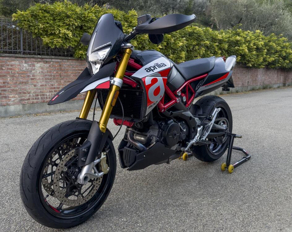 Aprilia Dorsoduro 900 (2017 - 20) (3)