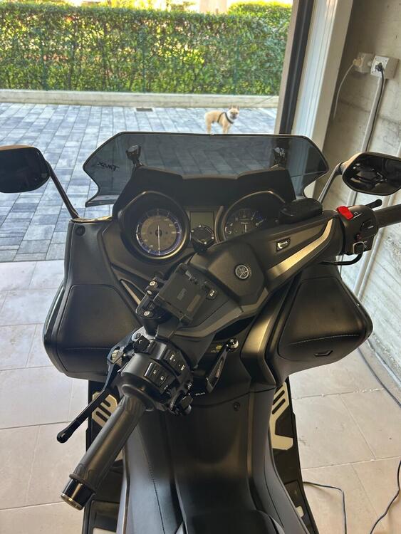 Yamaha T-Max 560 20° anniversario (2021) (3)