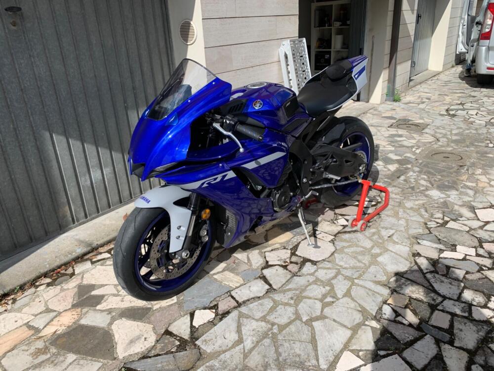 Yamaha YZF R1 (2020 - 24)