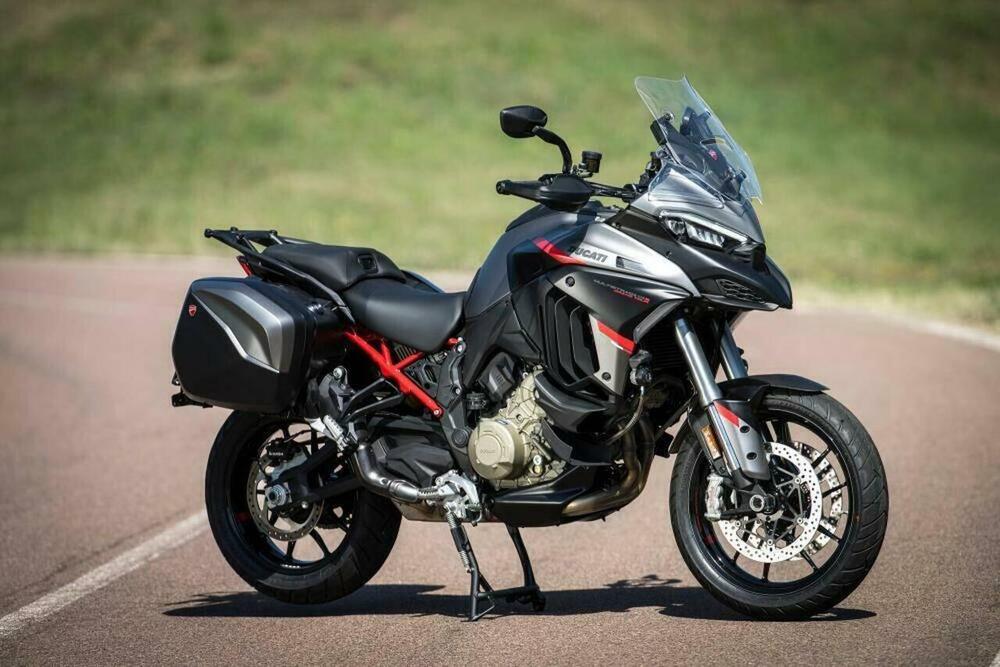 Ducati Multistrada V4 S Grand Tour (2024)