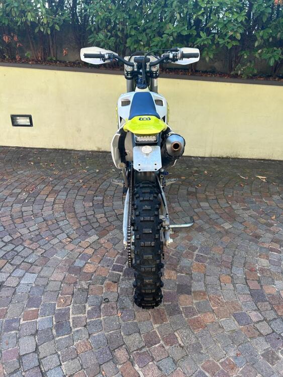 Husqvarna TE 300i (2023) (2)