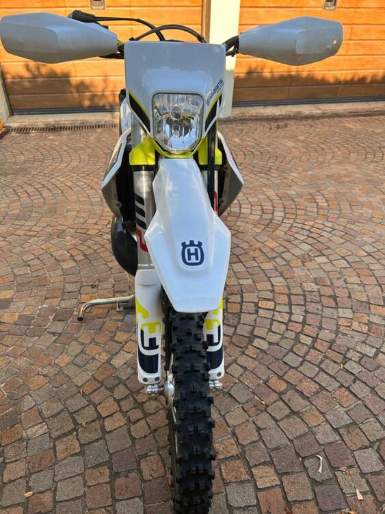 Husqvarna TE 300i (2023) (4)