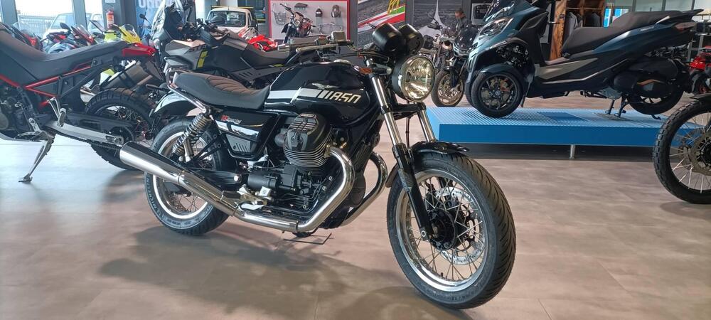 Moto Guzzi V7 Special (2021 - 24) (4)