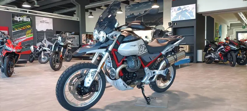 Moto Guzzi V85 TT (2024 - 26) (3)