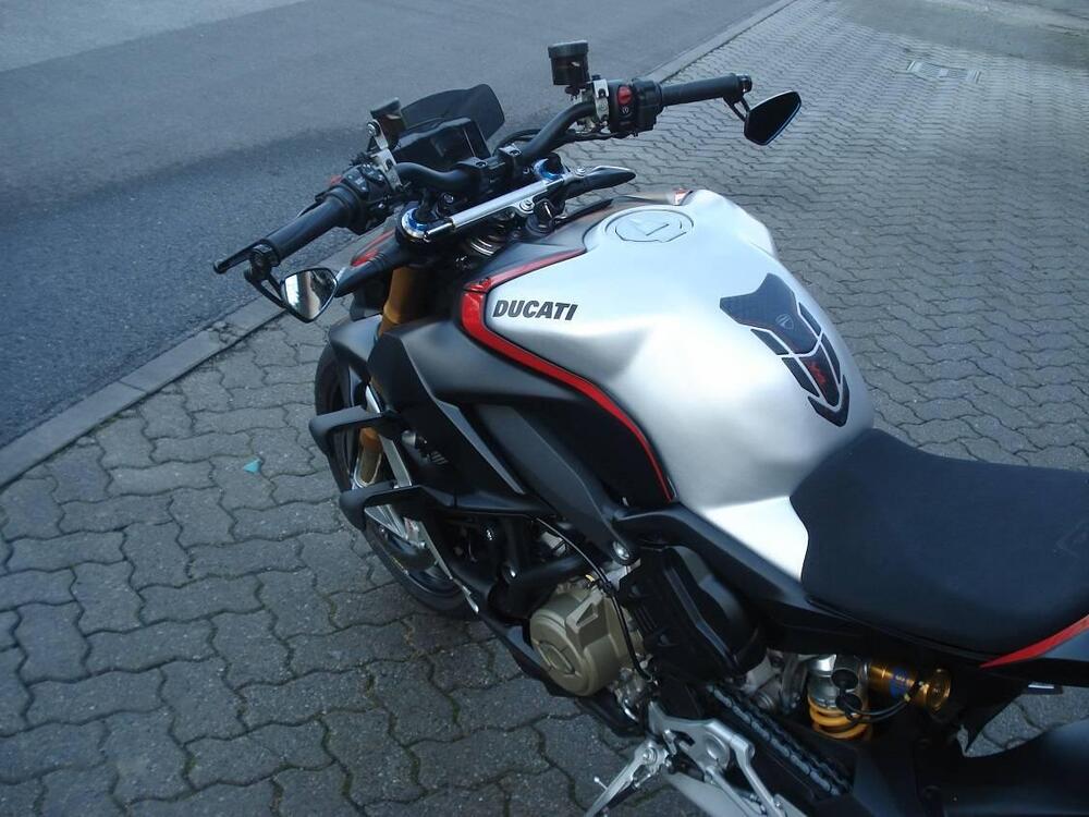 Ducati Streetfighter V4 1100 S (2021 - 22) (4)