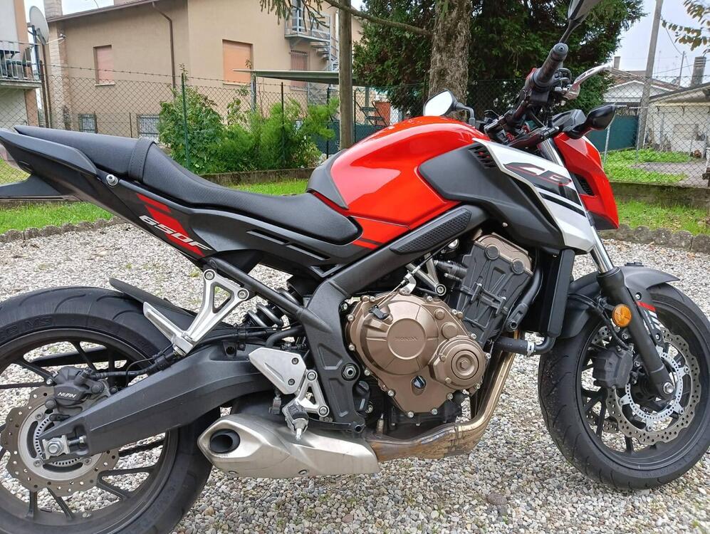 Honda CBR 650 F (2017 - 18) (5)