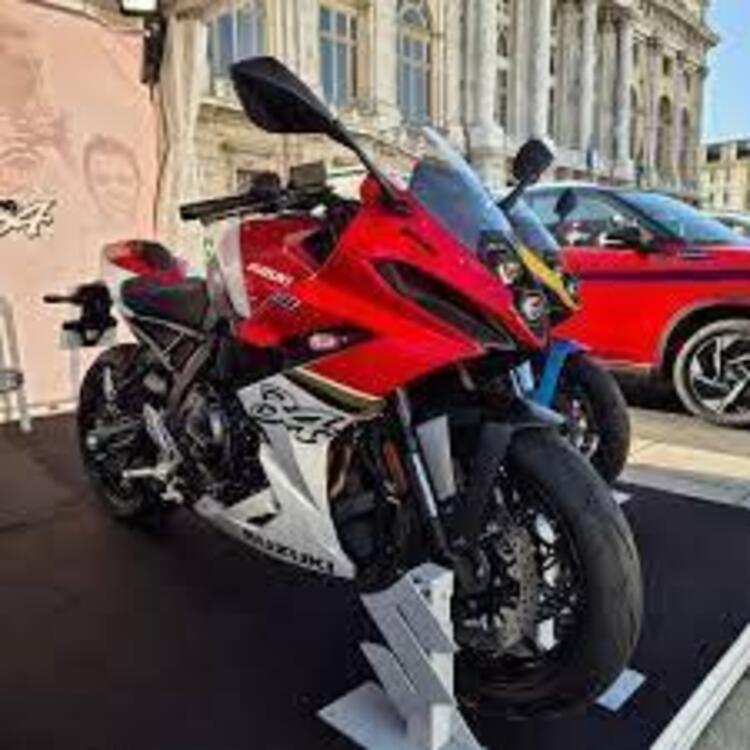 Suzuki GSX-8R Legend Edition (2024)