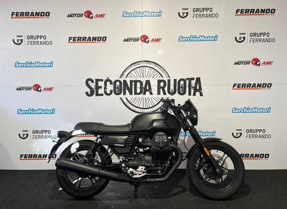 Moto Guzzi V7 III Stone (2017 - 20)