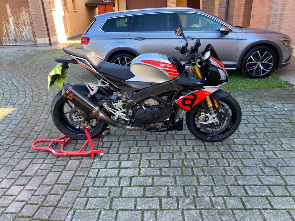 Aprilia Tuono 1100 V4 RR (2017 - 18) (2)