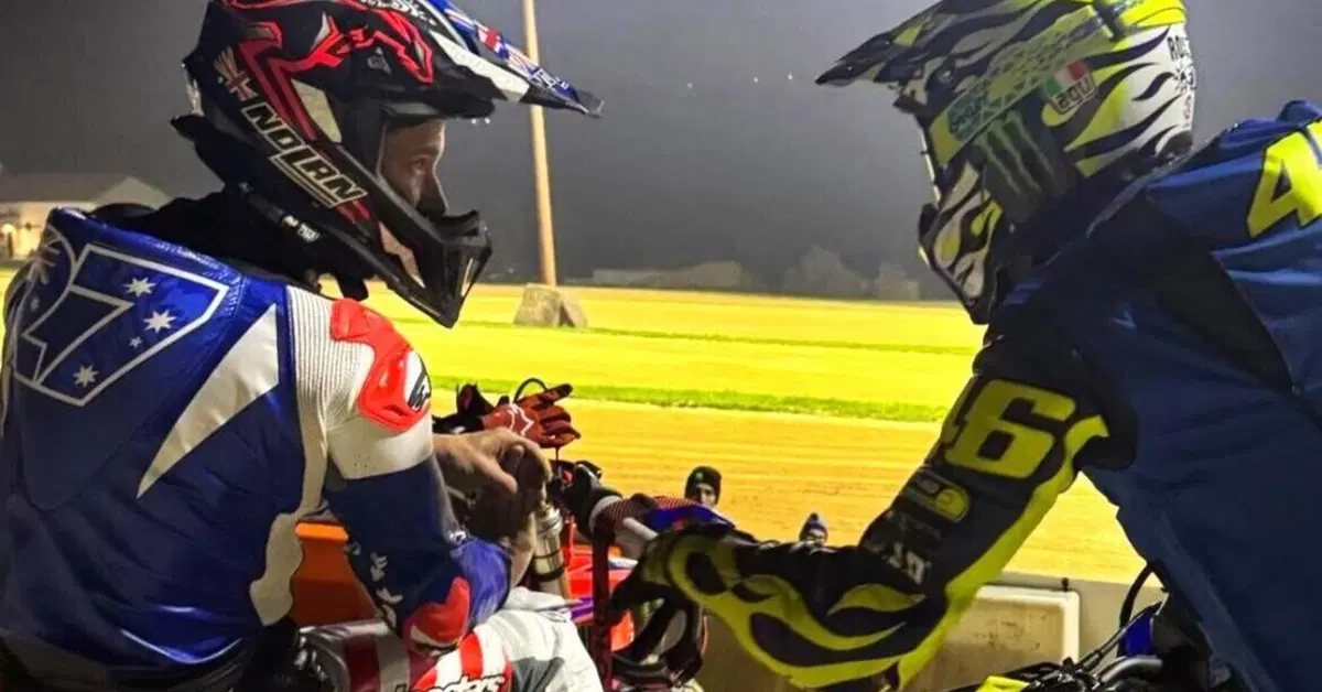 Casey Stoner insieme a Valentino Rossi al ranch: "Sono cambiate tante cose" [VIDEO]