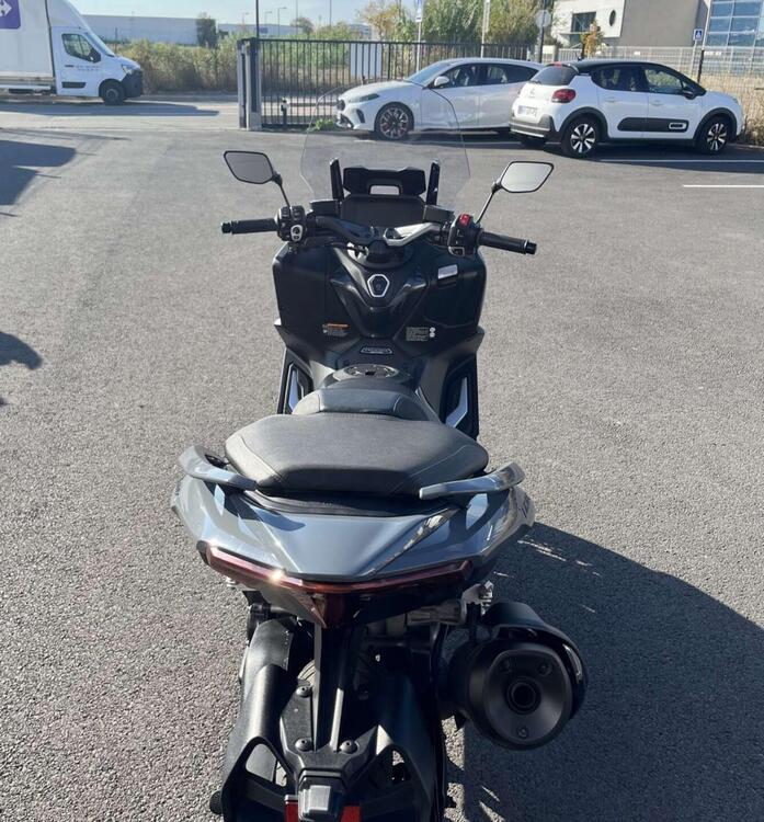 Yamaha T-Max 560 Tech Max (2022 - 24) (3)