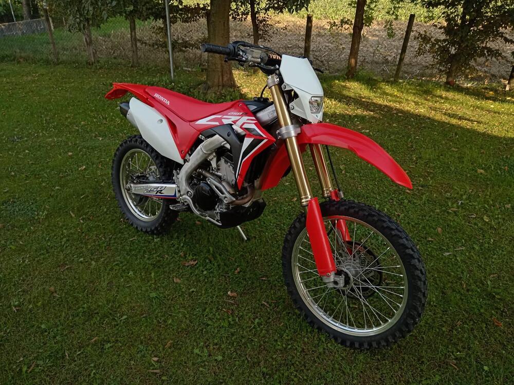 Honda CRF 250 R Enduro (2018) (4)