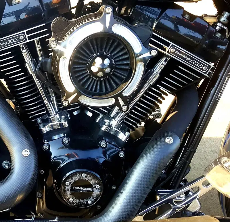 Harley-Davidson 1800 Road Glide Custom (2013) - FLTRXSE (8)