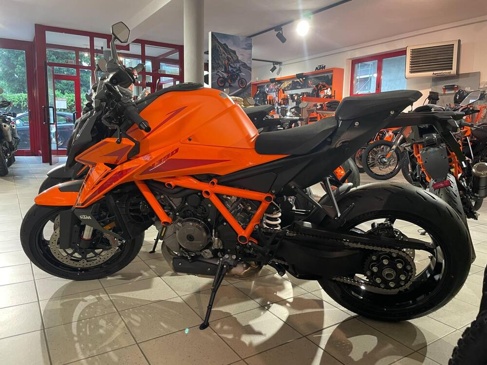 KTM 1390 Super Duke R EVO (2024)