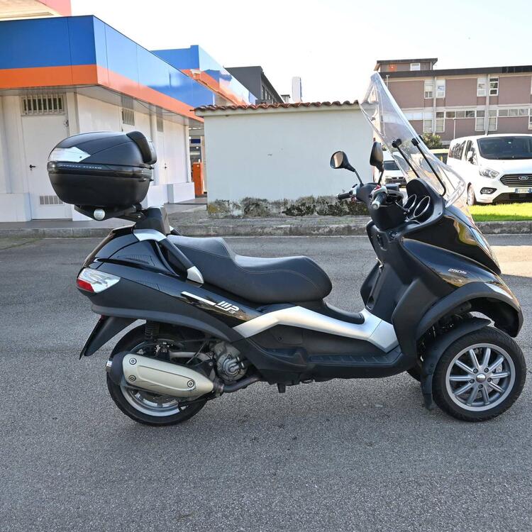 Piaggio MP3 250 i.e.