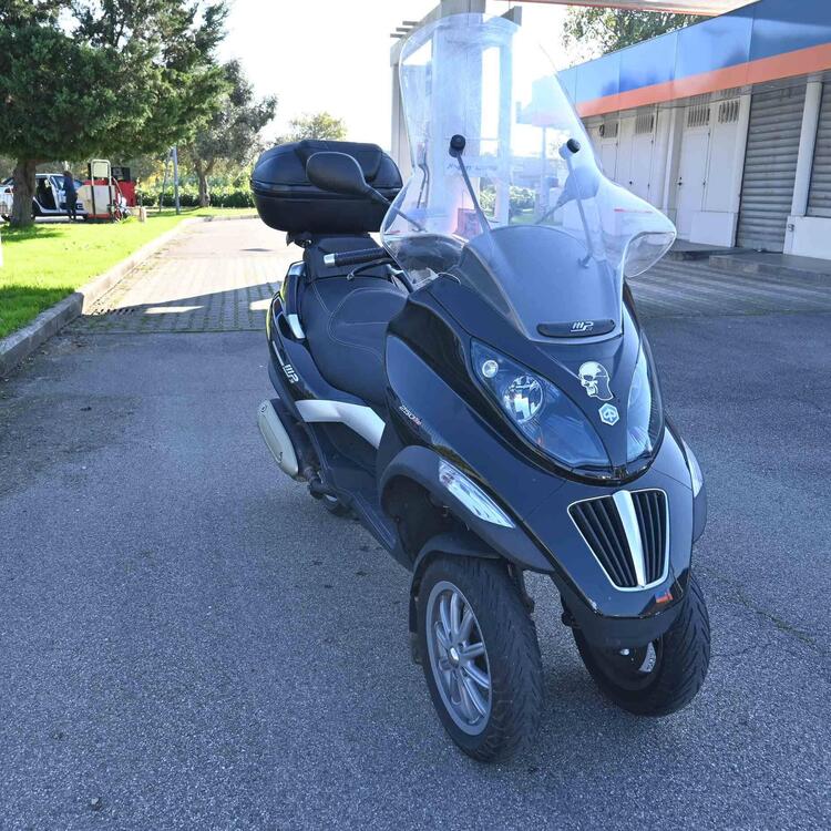 Piaggio MP3 250 i.e. (4)