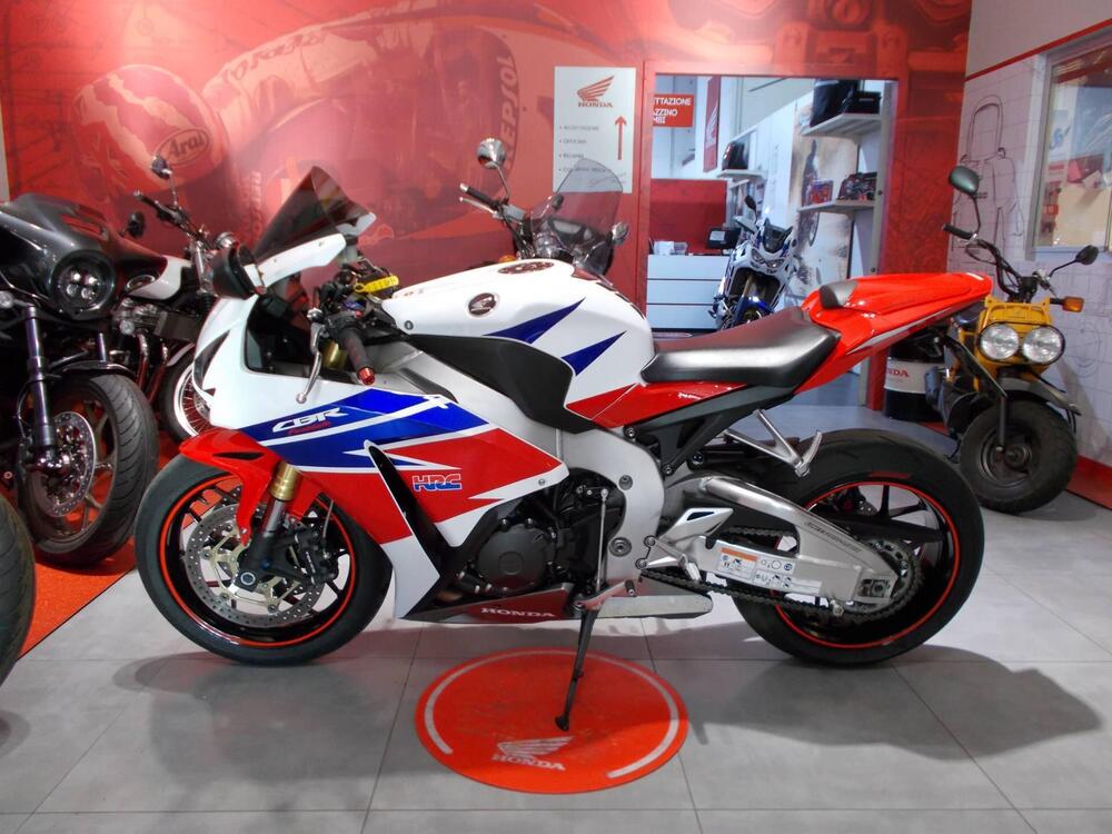 Honda CBR 1000 RR Fireblade (2012 - 16) (4)