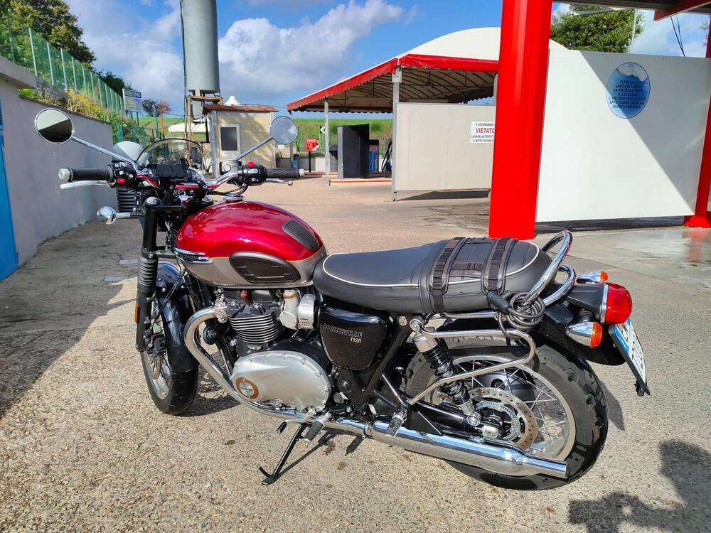 Triumph Bonneville T120 (2021 - 24) (2)