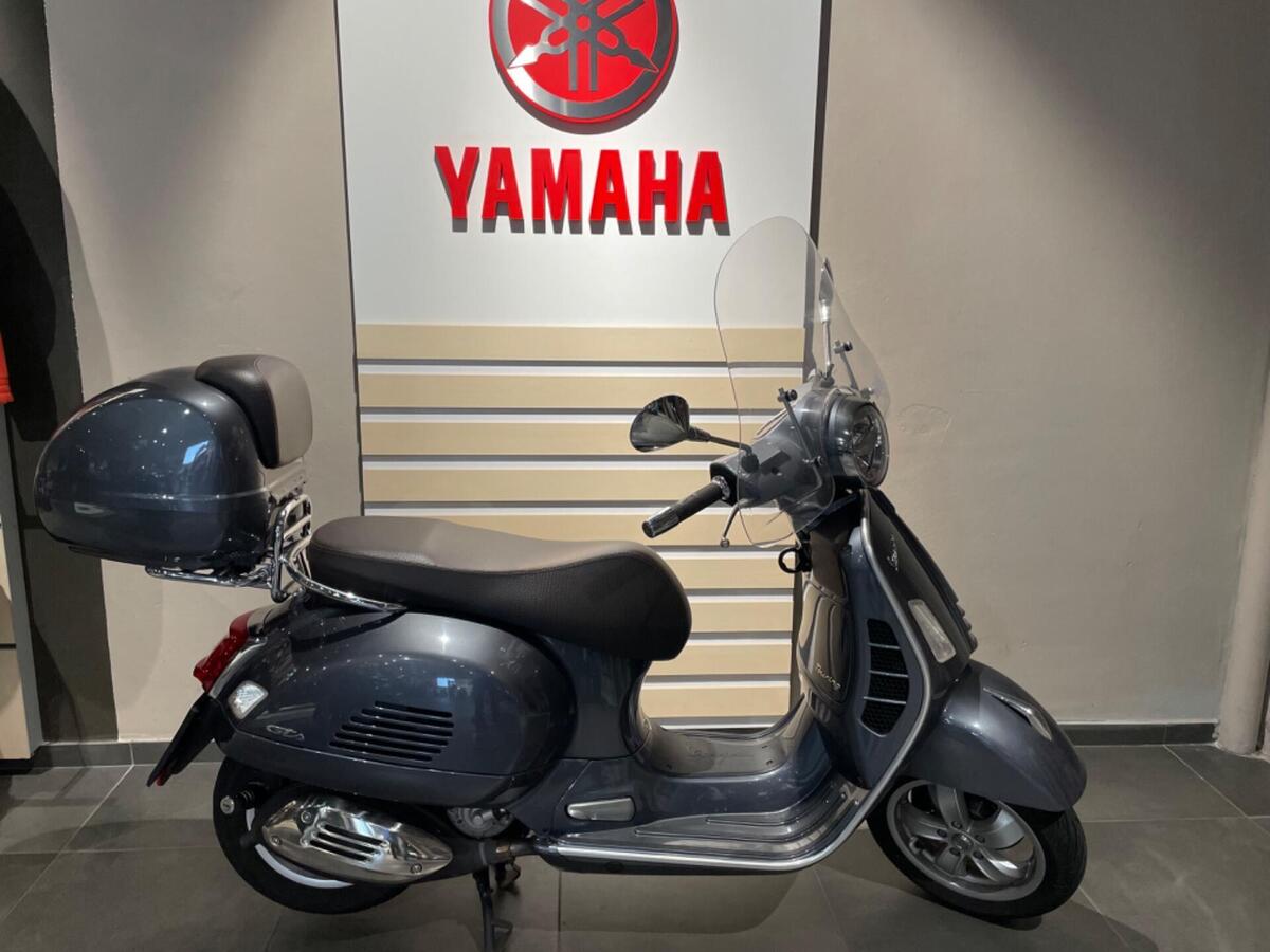 Vendo Vespa GTS 300 Touring Hpe (2021 - 22) usata a Milano (codice ...