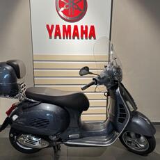 Vendo Vespa GTS 300 Touring Hpe (2021 - 22) usata a Milano (codice ...