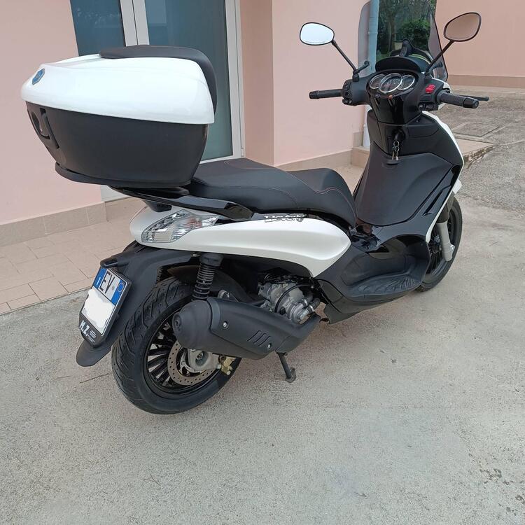 Piaggio Beverly 300 S (2021) (4)