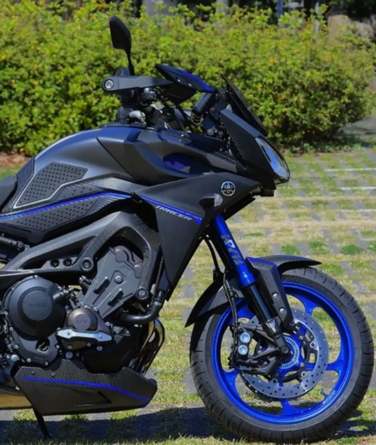Yamaha MT-09 Tracer Sport (5)