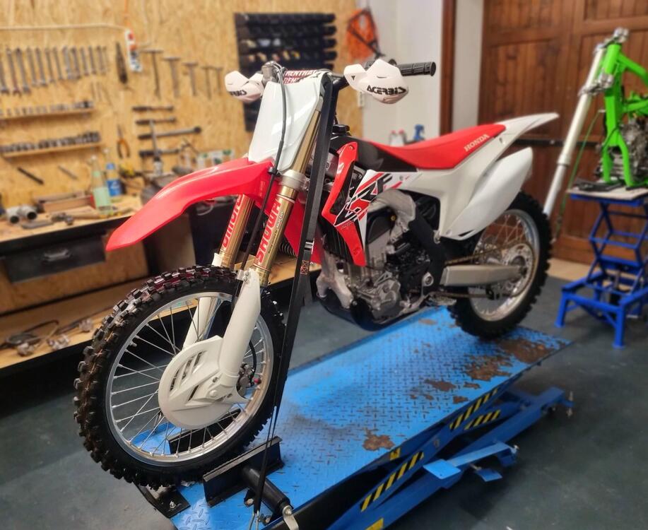 Honda CRF 250 R (2017) (3)