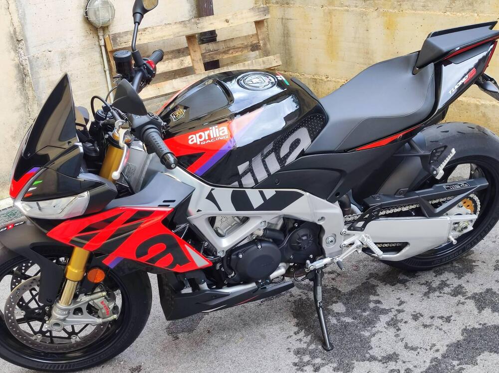 Aprilia Tuono 1100 V4 Factory (2021 - 24) (2)